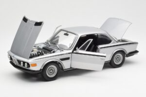 BMW 3.0 CSL E9 Zilver Minichamps 1:18 180029020 Metaal — afbeelding 2 van 8