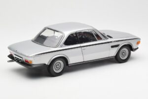 BMW 3.0 CSL E9 Zilver Minichamps 1:18 180029020 Metaal — afbeelding 3 van 8