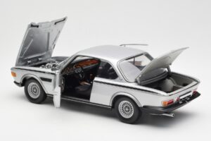 BMW 3.0 CSL E9 Zilver Minichamps 1:18 180029020 Metaal — afbeelding 5 van 8