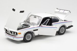 BMW 3.0 CSL E9 Met Spoilerset Wit Minichamps 1:18 180029021 Metaal — afbeelding 2 van 8