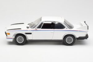 BMW 3.0 CSL E9 Met Spoilerset Wit Minichamps 1:18 180029021 Metaal — afbeelding 4 van 8