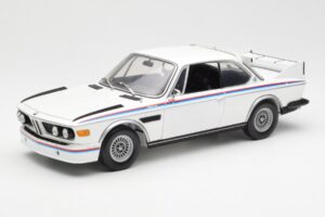 BMW 3.0 CSL E9 Met Spoilerset Wit Minichamps 1:18 180029021 Metaal