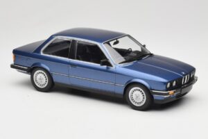 BMW 323i E30 Blue Metallic Minichamps 1:18 155026002 Metaal — afbeelding 4 van 6