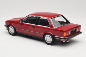 BMW 323i E30 Carmine Minichamps 1:18 155026008 Metaal — afbeelding 5 van 6