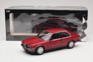 BMW 323i E30 Carmine Minichamps 1:18 155026008 Metaal — afbeelding 6 van 6