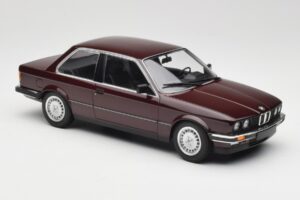 BMW 323i E30 Dark Red Metallic Minichamps 1:18 155026007 Metaal — afbeelding 4 van 6