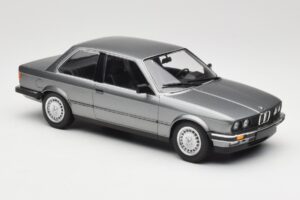 BMW 323i E30 Grey Metallic Minichamps 1:18 155026006 Metaal — afbeelding 4 van 6