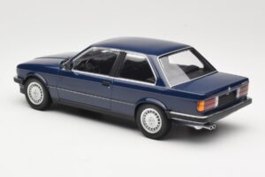 BMW 323i E30 Saturn Blue Minichamps 1:18 155026009 Metaal — afbeelding 5 van 6