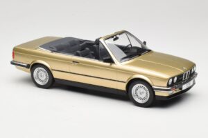 BMW 325i E30 Cabriolet Beige MCG 1:18 MCG18544 Metaal — afbeelding 4 van 6
