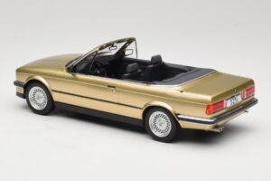 BMW 325i E30 Cabriolet Beige MCG 1:18 MCG18544 Metaal — afbeelding 5 van 6