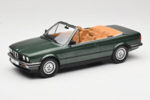 BMW 325i E30 Cabriolet Groen MCG 1:18 MCG18545 Metaal