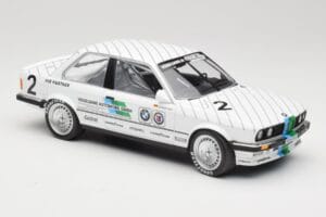 BMW 325i E30 #2 O. Manthey Vogelsang Automobile 3rd Place Eifel Race DTM 1986 Minichamps 1:18 155862602 Metaal — afbeelding 4 van 6