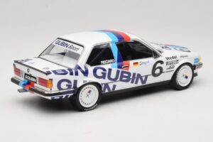 BMW 325i E30 #6 Gubin Sport V. Strycek DTM 1986 Minichamps 1:18 155862606 Metaal — afbeelding 2 van 6