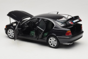 BMW 328i E46 Zwart UT Models 1:18 80439422373 Metaal — afbeelding 5 van 8