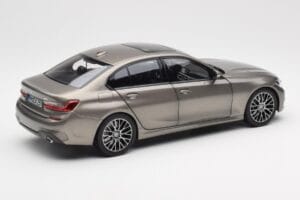 BMW 330i G20 Zilver Norev 1:18 183275 Metaal — afbeelding 3 van 8