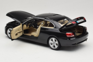 BMW 335i E93 Cabriolet Sapphire Black Kyosho 1:18 80430413375 Metaal — afbeelding 7 van 10