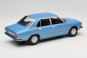 BMW 5 Series E12 Blauw MCG 1:18 MCG18541 Metaal — afbeelding 2 van 6