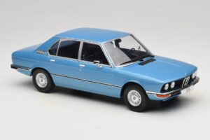 BMW 5 Series E12 Blauw MCG 1:18 MCG18541 Metaal — afbeelding 4 van 6