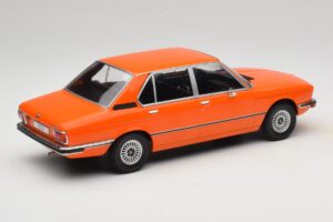 BMW 5 Series E12 Oranje MCG 1:18 MCG18540 Metaal — afbeelding 2 van 6