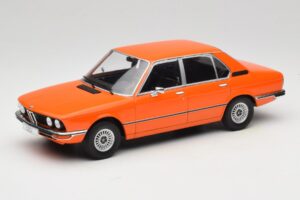 BMW 5 Series E12 Oranje MCG 1:18 MCG18540 Metaal