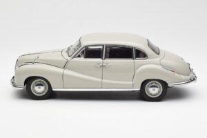 BMW 501 Cortina Grijs AUTOart 1:18 80430393098 Metaal — afbeelding 4 van 8