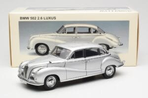 BMW 502 2.6 Luxus Super Zilver AUTOart 1:18 70593 Metaal — afbeelding 8 van 8