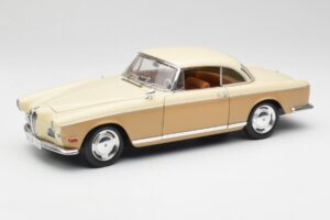 BMW 503 Beige Revell 1:18 8832 Metaal