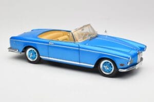 BMW 503 Cabriolet Riviera Blue Revell 1:18 08843 Metaal — afbeelding 7 van 9