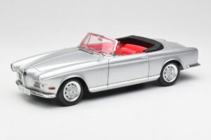 BMW 503 Zilver Revell 1:18 18787 Metaal