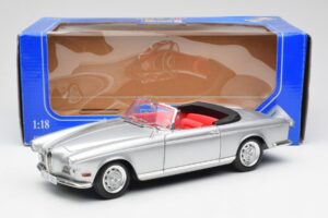 BMW 503 Zilver Revell 1:18 18787 Metaal — afbeelding 8 van 8