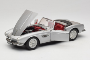 BMW 507 Cabriolet Zilver Revell 1:18 8829 Metaal — afbeelding 2 van 8