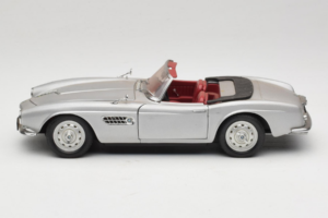 BMW 507 Cabriolet Zilver Revell 1:18 8829 Metaal — afbeelding 4 van 8