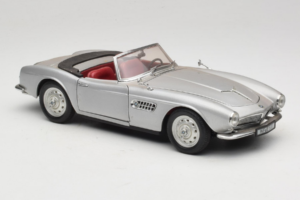 BMW 507 Cabriolet Zilver Revell 1:18 8829 Metaal — afbeelding 6 van 8