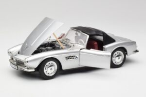 BMW 507 Zilver Revell 1:18 9034 Metaal — afbeelding 2 van 8