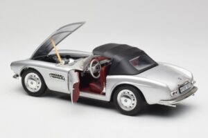 BMW 507 Zilver Revell 1:18 9034 Metaal — afbeelding 5 van 8