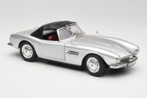 BMW 507 Zilver Revell 1:18 9034 Metaal — afbeelding 6 van 8