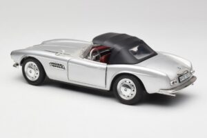 BMW 507 Zilver Revell 1:18 9034 Metaal — afbeelding 7 van 8