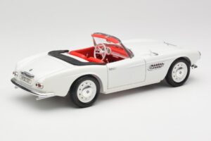 BMW 507 Touring Sport Feather White Revell 1:18 8810 Metaal — afbeelding 3 van 8