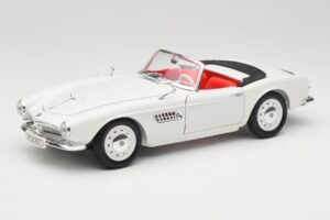 BMW 507 Touring Sport Feather White Revell 1:18 8810 Metaal