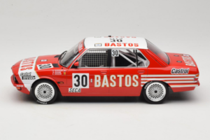 BMW 528i E28 #30 D. Quester / A. Hahne / E. Joosen 24 Hours of Spa Winner 1982 IXO 1:18 18RMC182A Metaal — afbeelding 3 van 6
