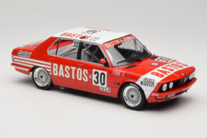 BMW 528i E28 #30 D. Quester / A. Hahne / E. Joosen 24 Hours of Spa Winner 1982 IXO 1:18 18RMC182A Metaal — afbeelding 4 van 6