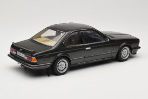 BMW 635 CSi E24 Malachit Green Metallic AUTOart 1:18 70522 Metaal — afbeelding 3 van 8