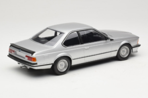 BMW 635 CSi E24 Zilver Minichamps 1:18 155028107 Metaal — afbeelding 2 van 6