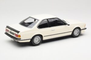 BMW 635 CSi E24 Wit Minichamps 1:18 155028102 Metaal — afbeelding 2 van 6