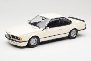 BMW 635 CSi E24 Wit Minichamps 1:18 155028102 Metaal