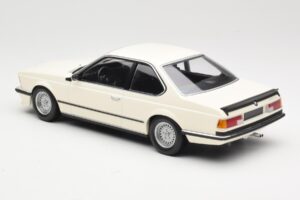 BMW 635 CSi E24 Wit Minichamps 1:18 155028102 Metaal — afbeelding 5 van 6