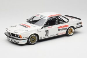 BMW 635CSi E24 Team Schnitzer Eterna #30 S. Bellof / S. Danner ETCC 1984 Minichamps 1:18 155832530 Metaal