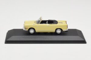BMW 700 Cabriolet Geel Minichamps 1:43 BMW002 Metaal