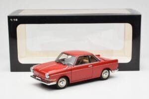 BMW 700 Sport Coupe Spanish Rood AUTOart 1:18 70652 Metaal — afbeelding 8 van 8