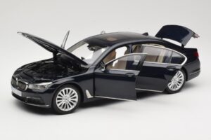 BMW 750Li F02 Imperial Blue Paragon 1:18 80432405586 Metaal — afbeelding 2 van 8